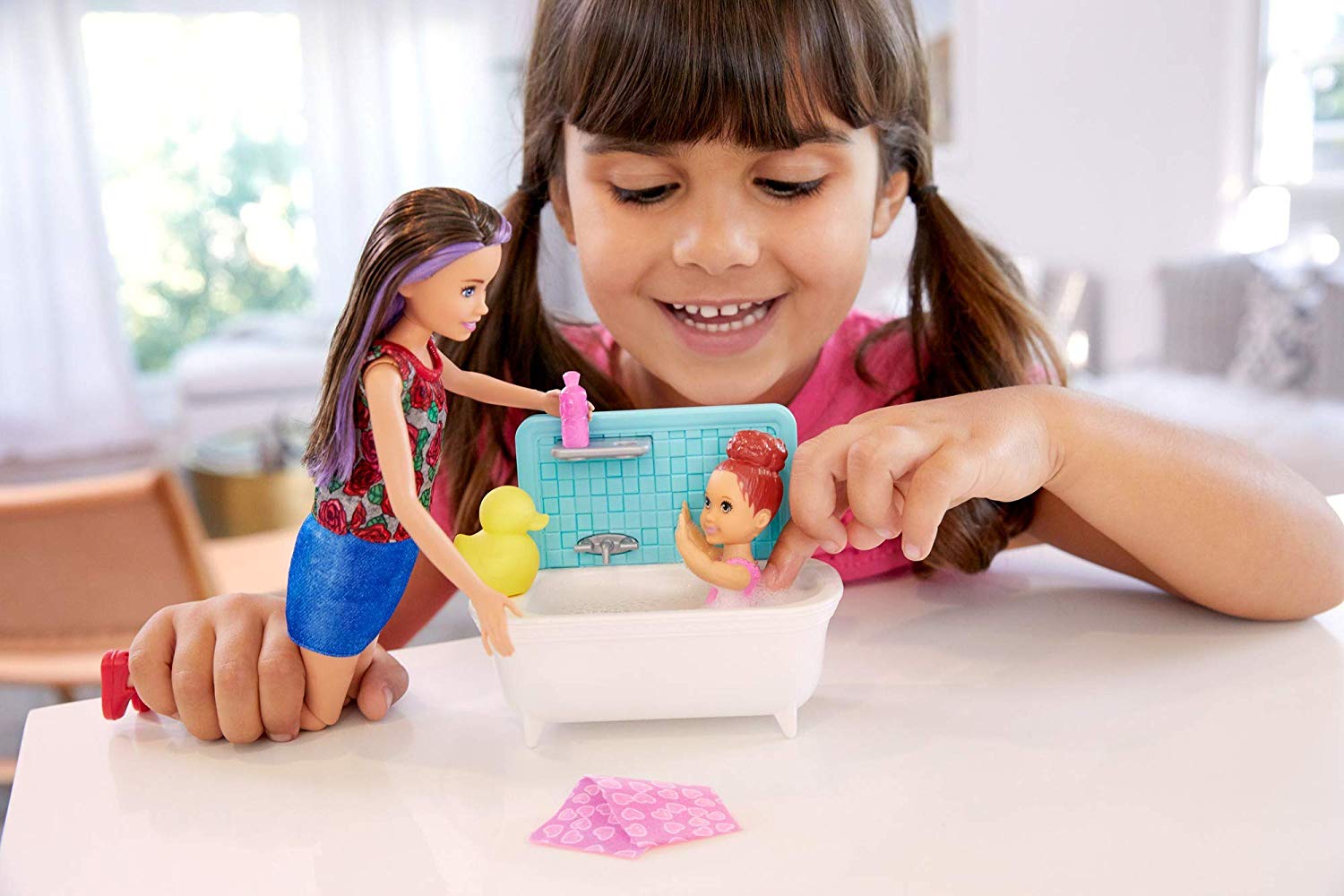 Barbie Babysitters Inc Playset with Bathtub - FunWorld.pk